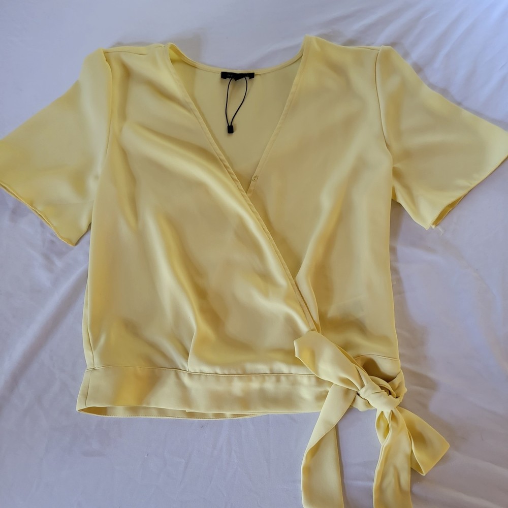 Dynamite Sheer Yellow Wrap Top - XS/TP
